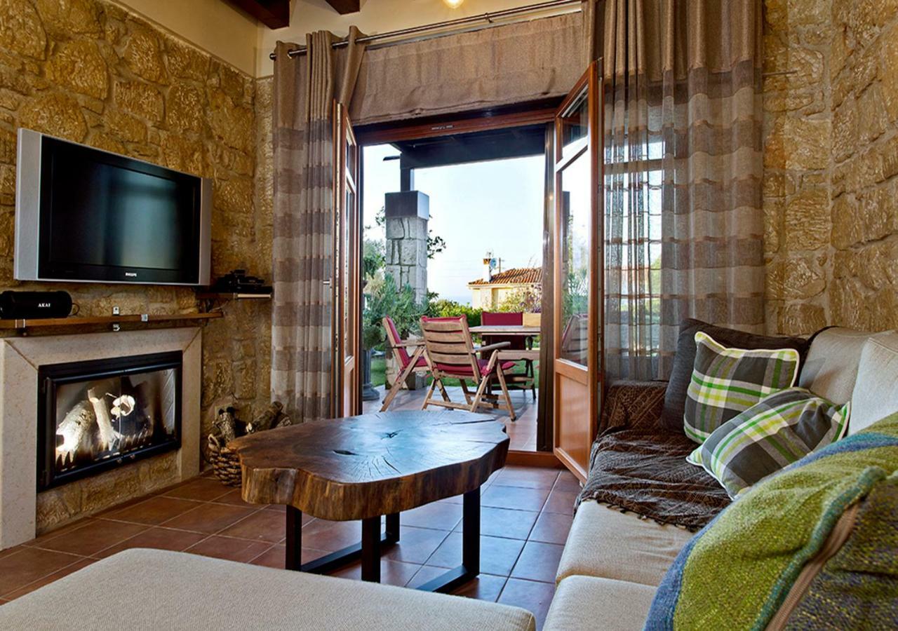 Rastoni Fabienne Shared Pool Maisonette, Afitos Buitenkant foto