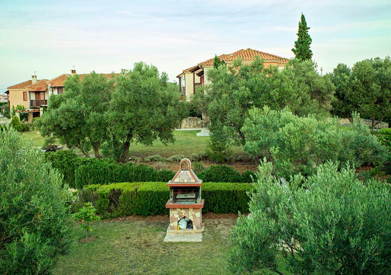 Rastoni Fabienne Shared Pool Maisonette, Afitos Buitenkant foto