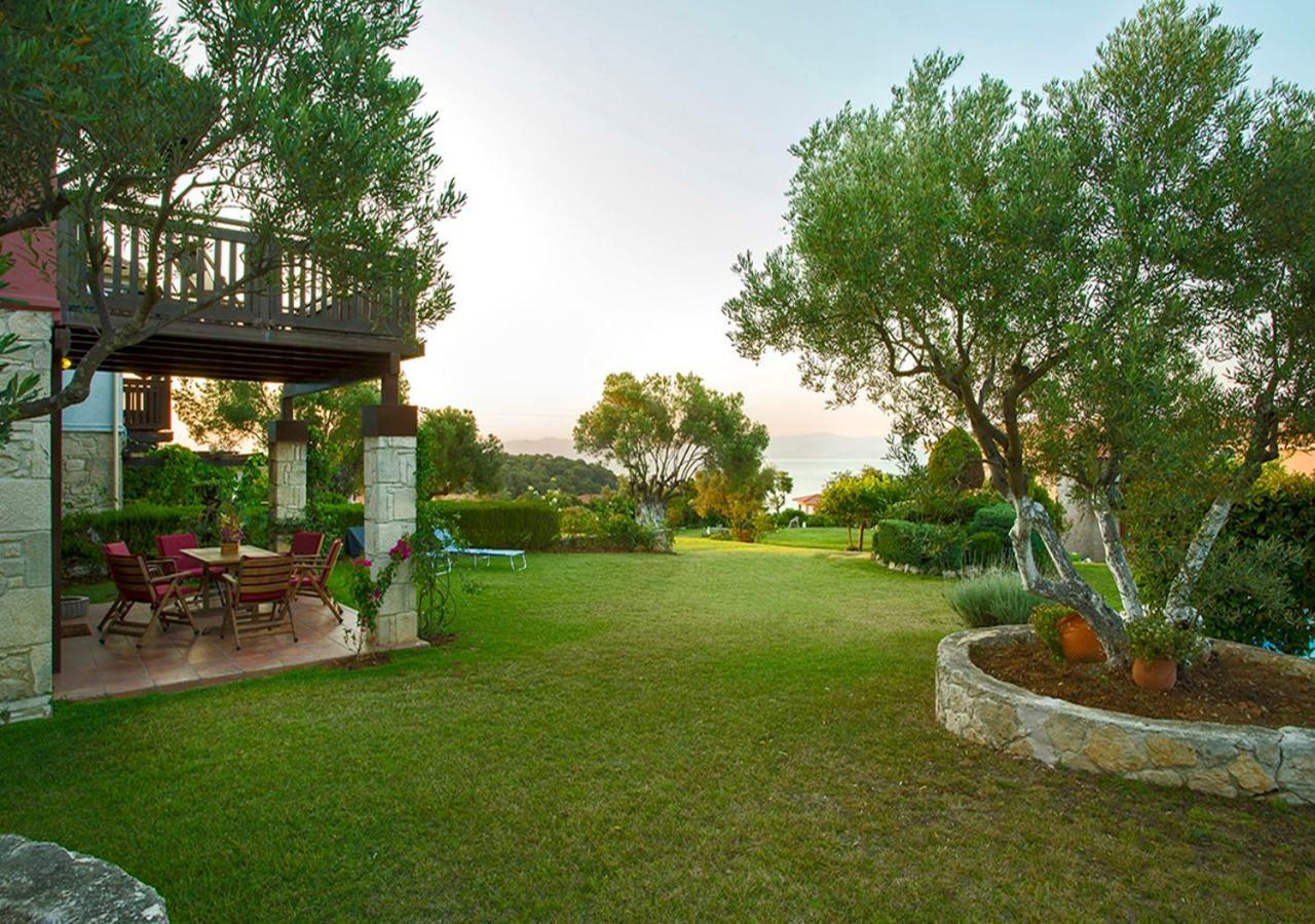 Rastoni Fabienne Shared Pool Maisonette, Afitos Buitenkant foto