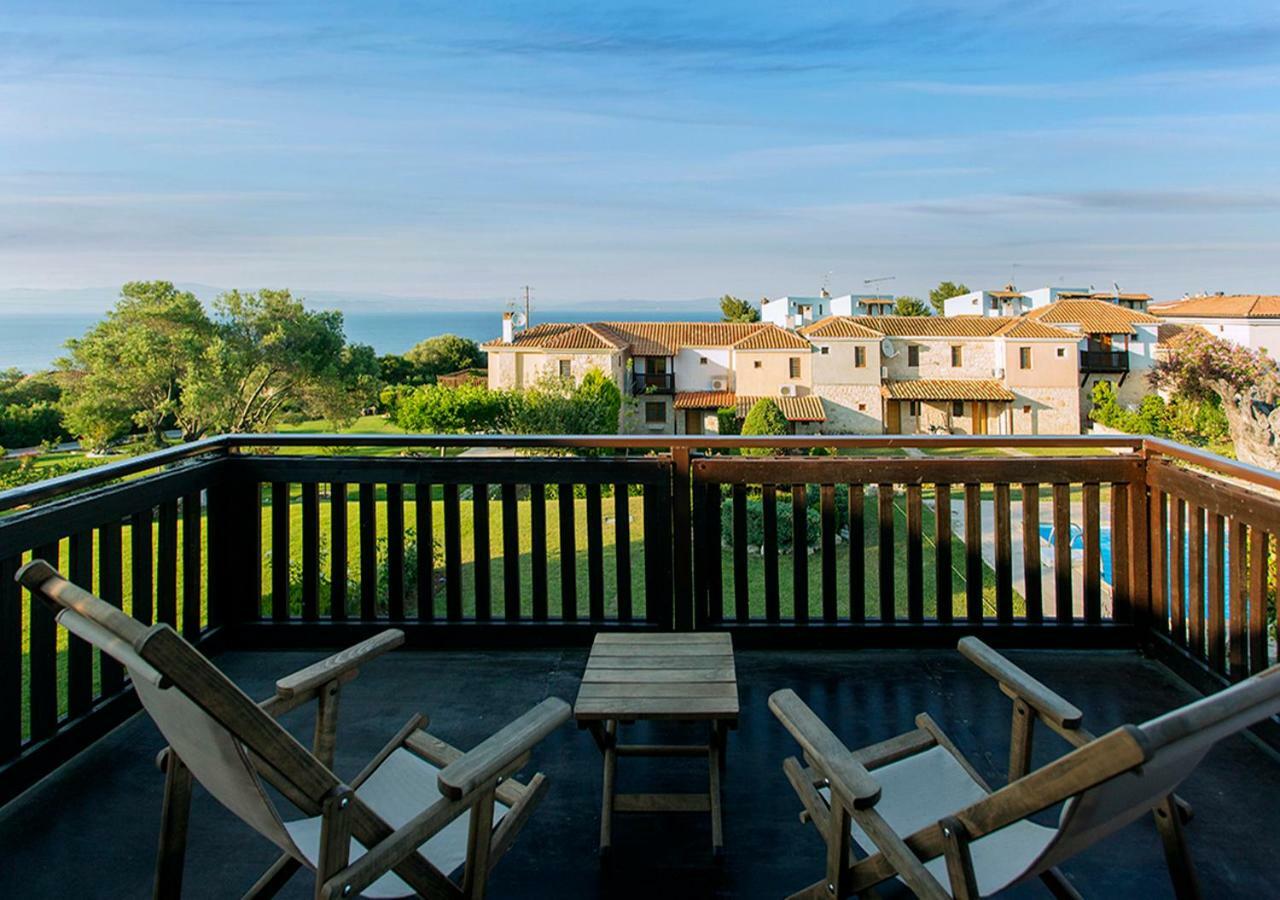 Rastoni Fabienne Shared Pool Maisonette, Afitos Buitenkant foto